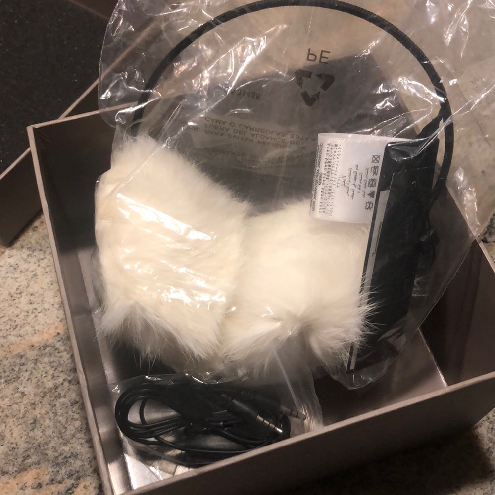 Brand new headphones BCBG Maxazaria